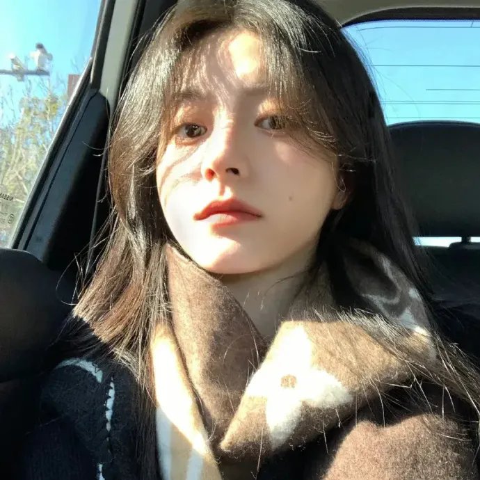 我们才不是兄弟呢